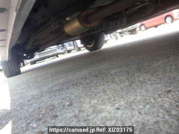 Used 2005 AT toyota alphard MNH10W Image[33]