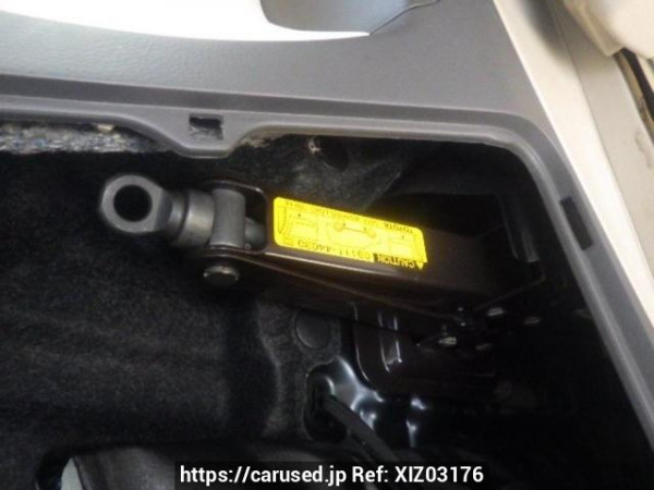 Used 2005 AT toyota alphard MNH10W Image[39]