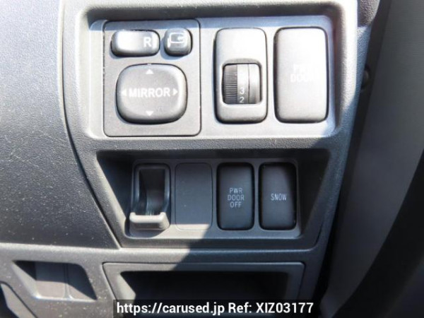 Used 2006 AT toyota sienta NCP81G Image[29]