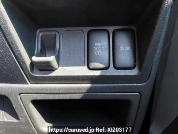 Used 2006 AT toyota sienta NCP81G Image[30]