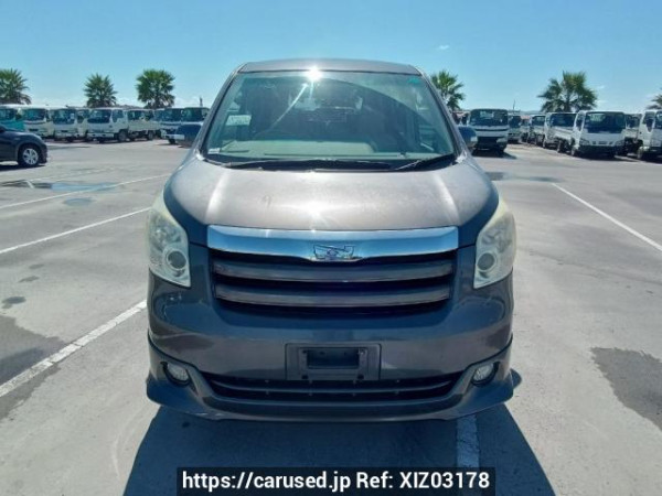 Used 2007 AT toyota noah ZRR75G Image[1]