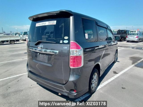 Used 2007 AT toyota noah ZRR75G Image[6]