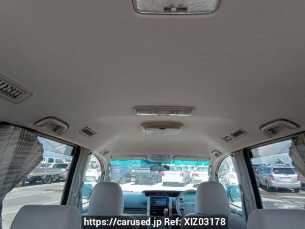 Used 2007 AT toyota noah ZRR75G Image[18]