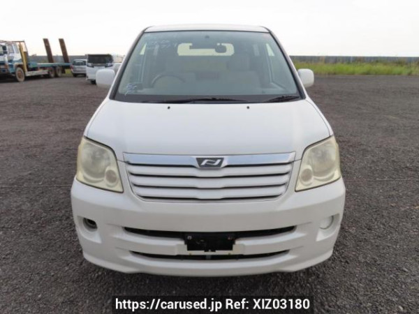 Used 2002 AT toyota noah AZR60G Image[1]