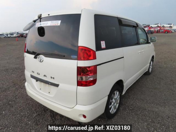 Used 2002 AT toyota noah AZR60G Image[6]