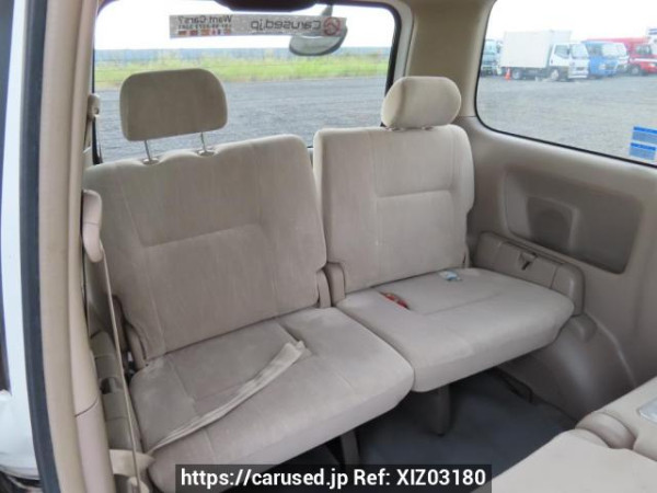 Used 2002 AT toyota noah AZR60G Image[19]