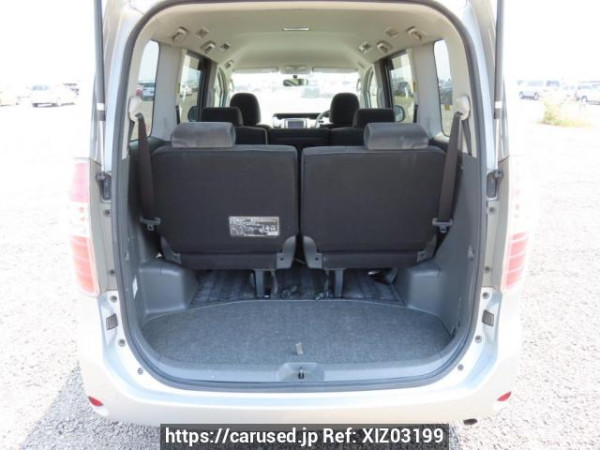 Used 2007 AT toyota noah ZRR70G Image[8]