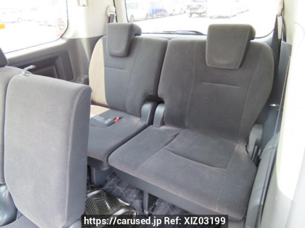 Used 2007 AT toyota noah ZRR70G Image[19]