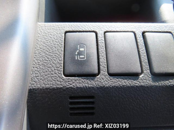 Used 2007 AT toyota noah ZRR70G Image[29]