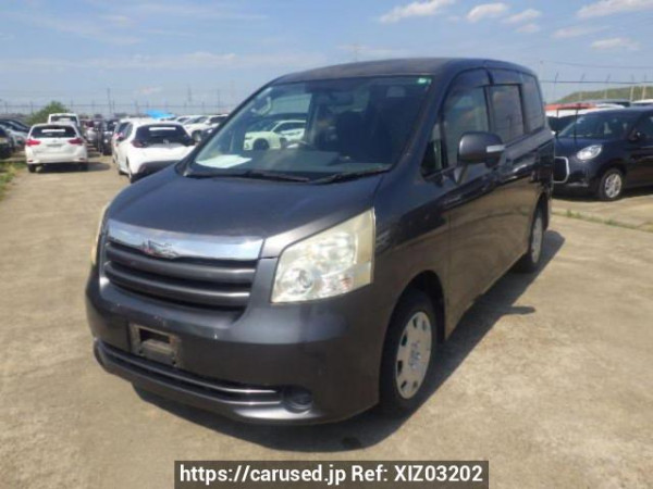 Used 2007 AT toyota noah ZRR75G Image[2]