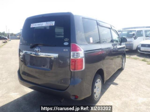 Used 2007 AT toyota noah ZRR75G Image[6]