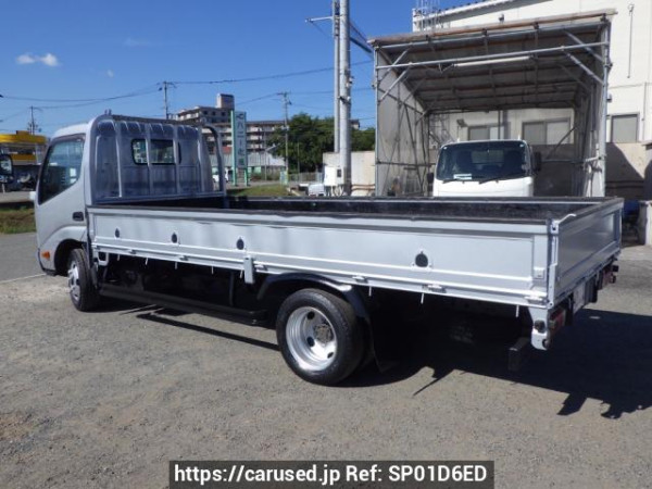 Buy Used 2017 Toyota Dyna Truck XZU655 (SP01D6ED)