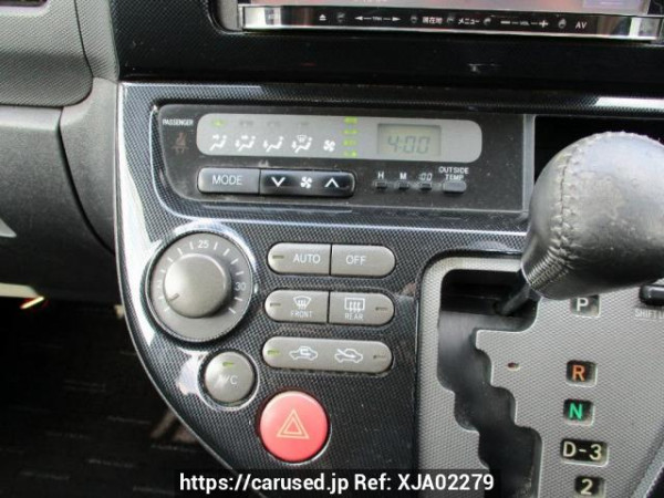 Used 2003 AT toyota wish ZNE10G Image[29]