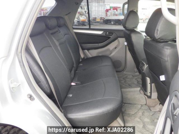 Used 2004 AT toyota hilux-surf TRN215W Image[15]