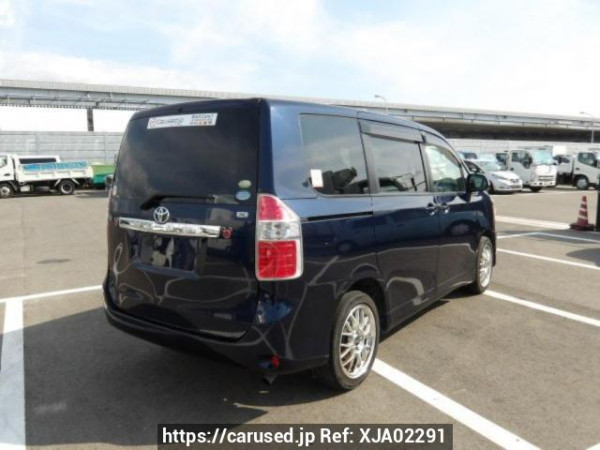 Used 2008 AT toyota noah ZRR70G Image[5]