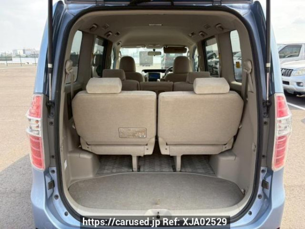 Used 2007 AT toyota noah ZRR70G Image[8]