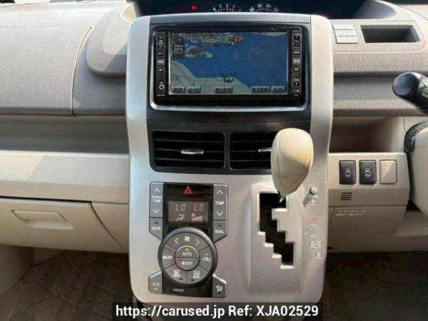 Used 2007 AT toyota noah ZRR70G Image[24]
