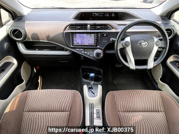 Used 2014 CVT toyota aqua DAA-NHP10 Image[1]