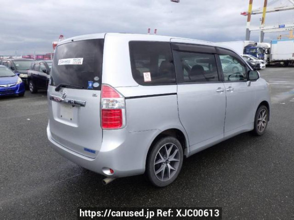 Used 2007 AT toyota noah ZRR70G Image[6]