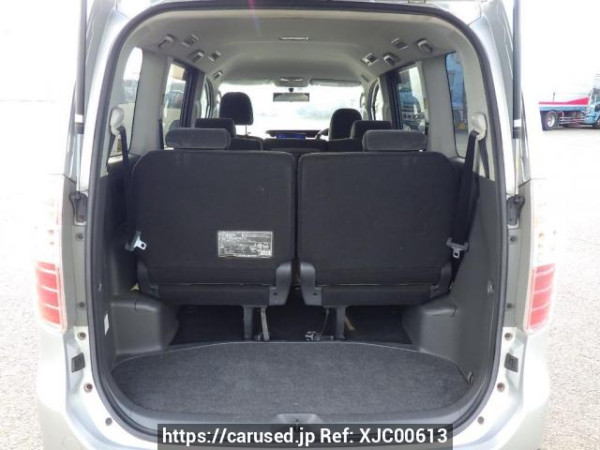 Used 2007 AT toyota noah ZRR70G Image[8]