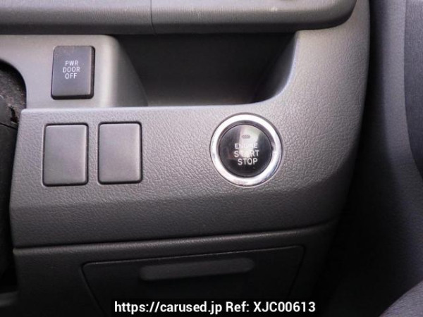 Used 2007 AT toyota noah ZRR70G Image[27]