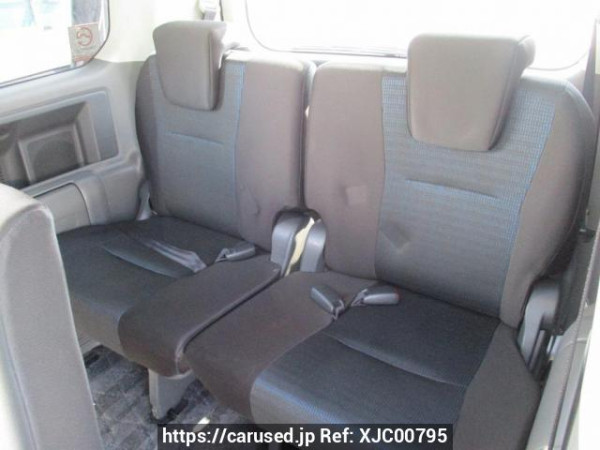 Used 2008 AT toyota voxy ZRR70W Image[20]