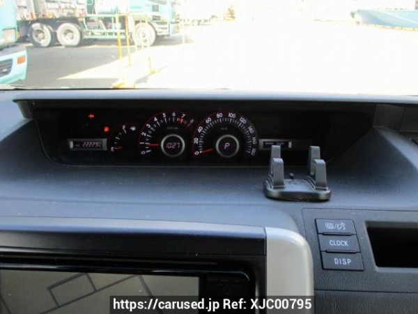 Used 2008 AT toyota voxy ZRR70W Image[24]