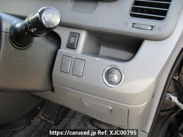 Used 2008 AT toyota voxy ZRR70W Image[31]