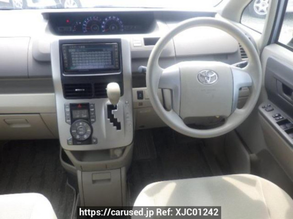 Used 2008 AT toyota noah ZRR70G Image[18]