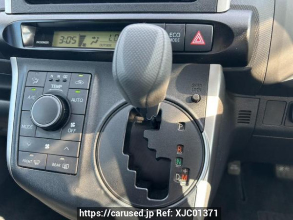 Used 2012 AT toyota wish ZGE20G Image[27]