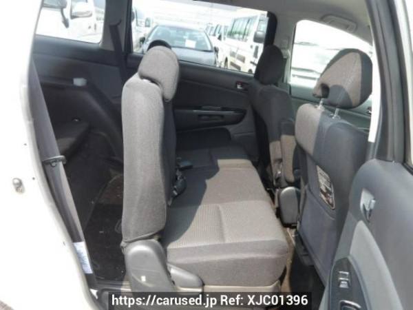 Buy Used 2005 Toyota Wish ZNE10G (XJC01396)