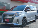 Toyota Noah ZRR85W