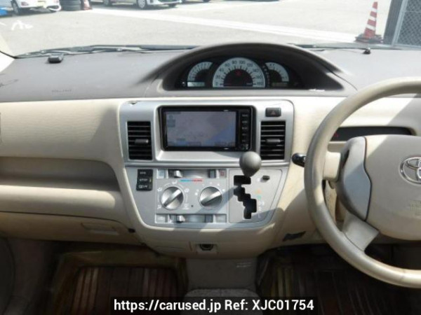 Used 2004 AT toyota raum NCZ20 Image[16]