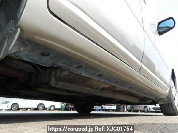 Used 2004 AT toyota raum NCZ20 Image[32]