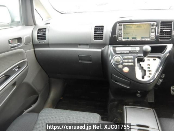 Used 2003 AT toyota wish ZNE10G Image[15]