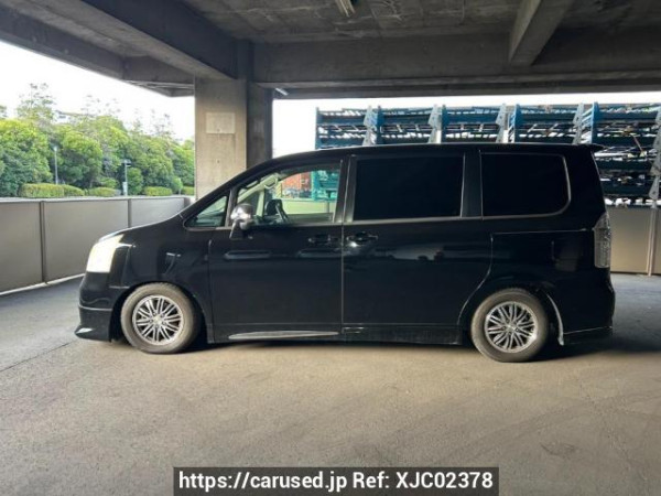 Used 2007 AT toyota noah ZRR70G Image[3]