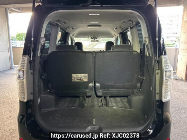 Used 2007 AT toyota noah ZRR70G Image[8]