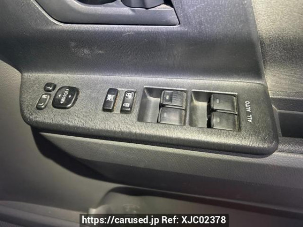 Used 2007 AT toyota noah ZRR70G Image[18]