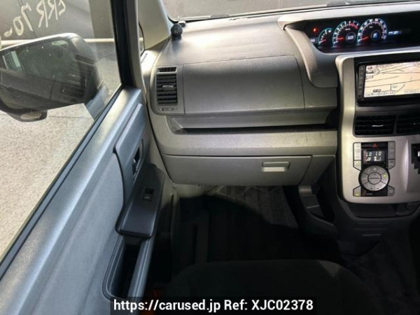Used 2007 AT toyota noah ZRR70G Image[20]