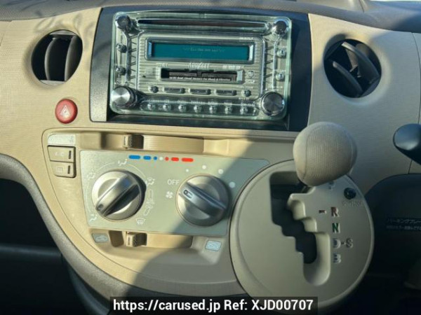 Used 2004 AT toyota sienta NCP81G Image[24]