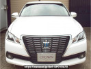 Toyota Crown Hybrid AWS210