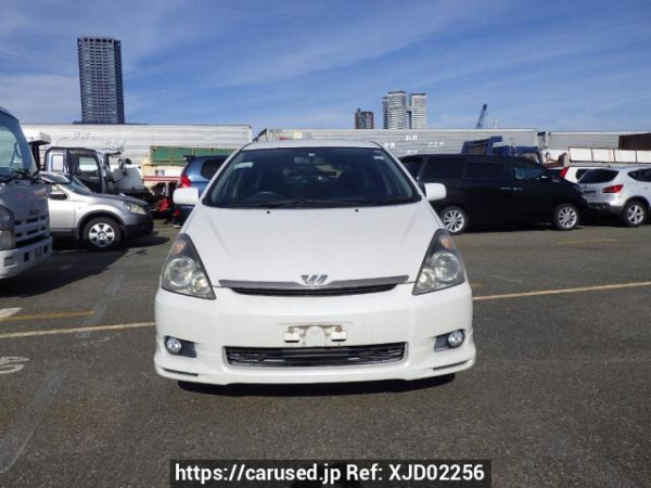 Used 2004 AT toyota wish ZNE10G Image[1]