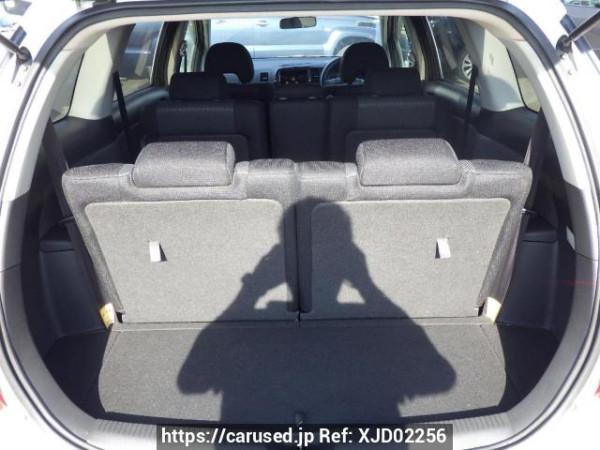 Used 2004 AT toyota wish ZNE10G Image[8]