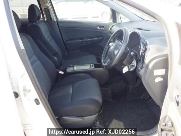 Used 2004 AT toyota wish ZNE10G Image[13]