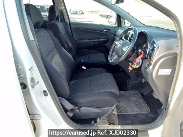 Used 2005 AT toyota wish ZNE10G Image[13]