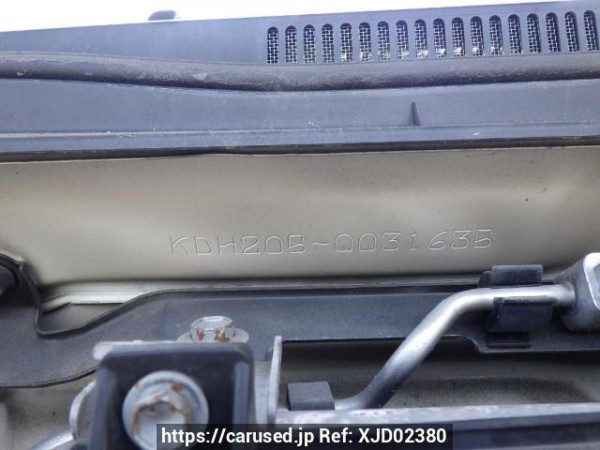 Used 2006 AT toyota regiusace-van KDH205V Image[13]
