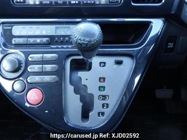 Used 2003 AT toyota wish ZNE10G Image[26]