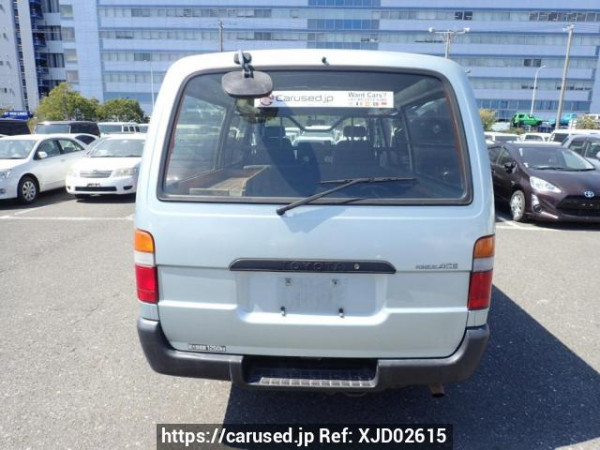 Used 2003 AT toyota regiusace-van TRH112V Image[4]