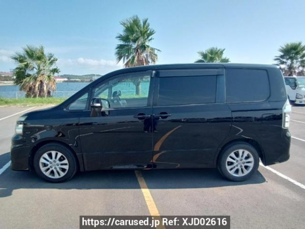Used 2010 AT toyota voxy ZRR70W Image[3]