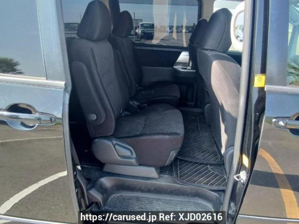 Used 2010 AT toyota voxy ZRR70W Image[15]